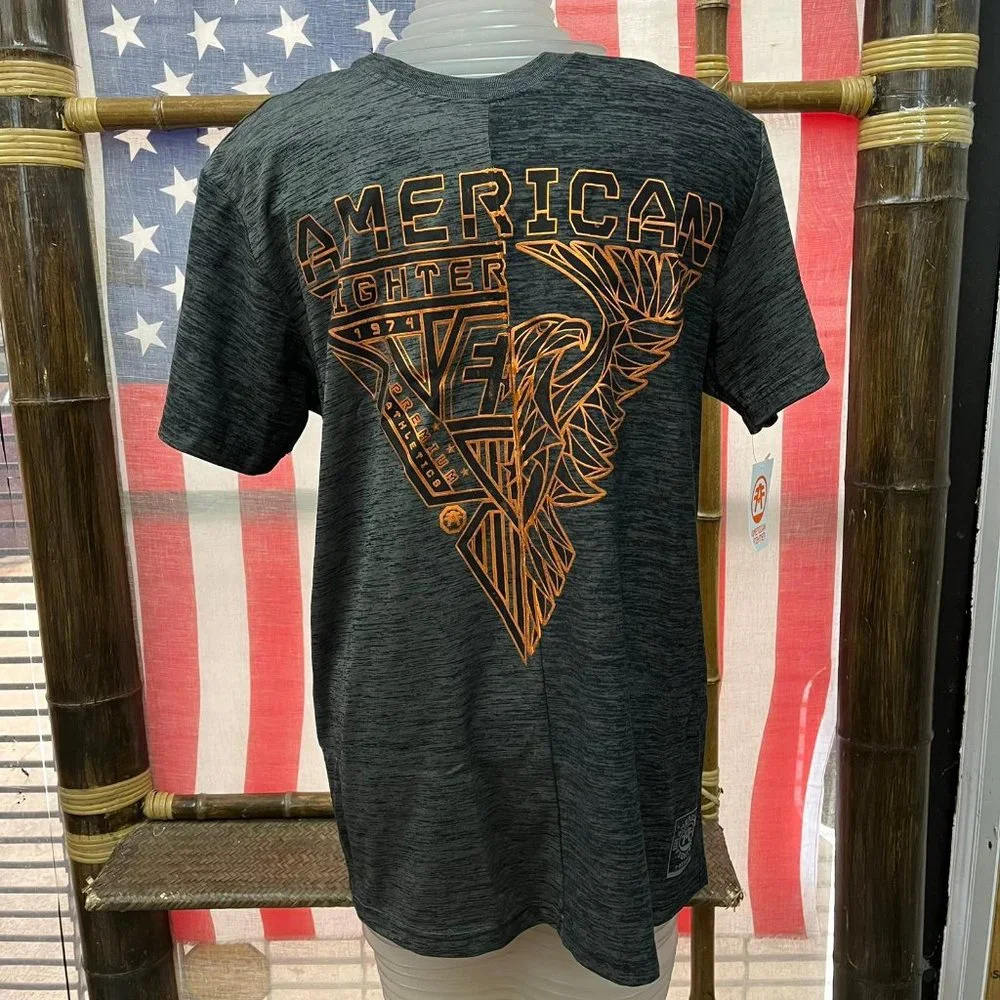 NWT American Fighter 1pc t-shirt